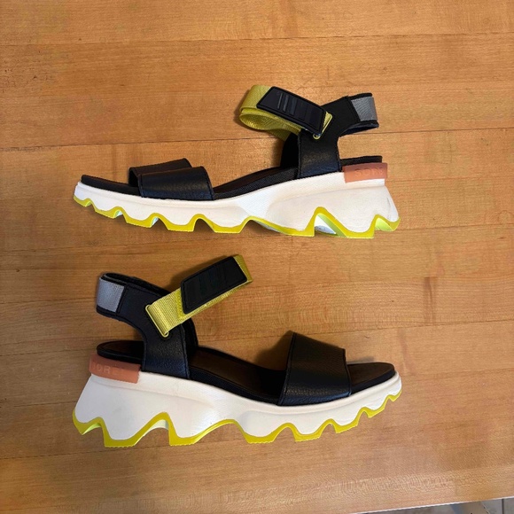 SOREL Platform Sandals, Size 8 NWOT - Picture 1 of 4